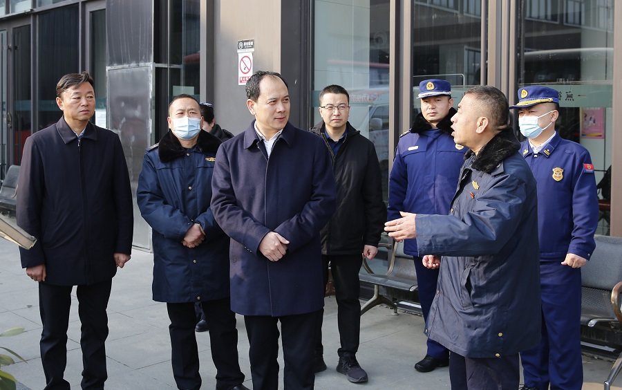 李朝喜检查春节期间安全生产和消防安全工作