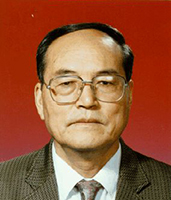 魏江春
