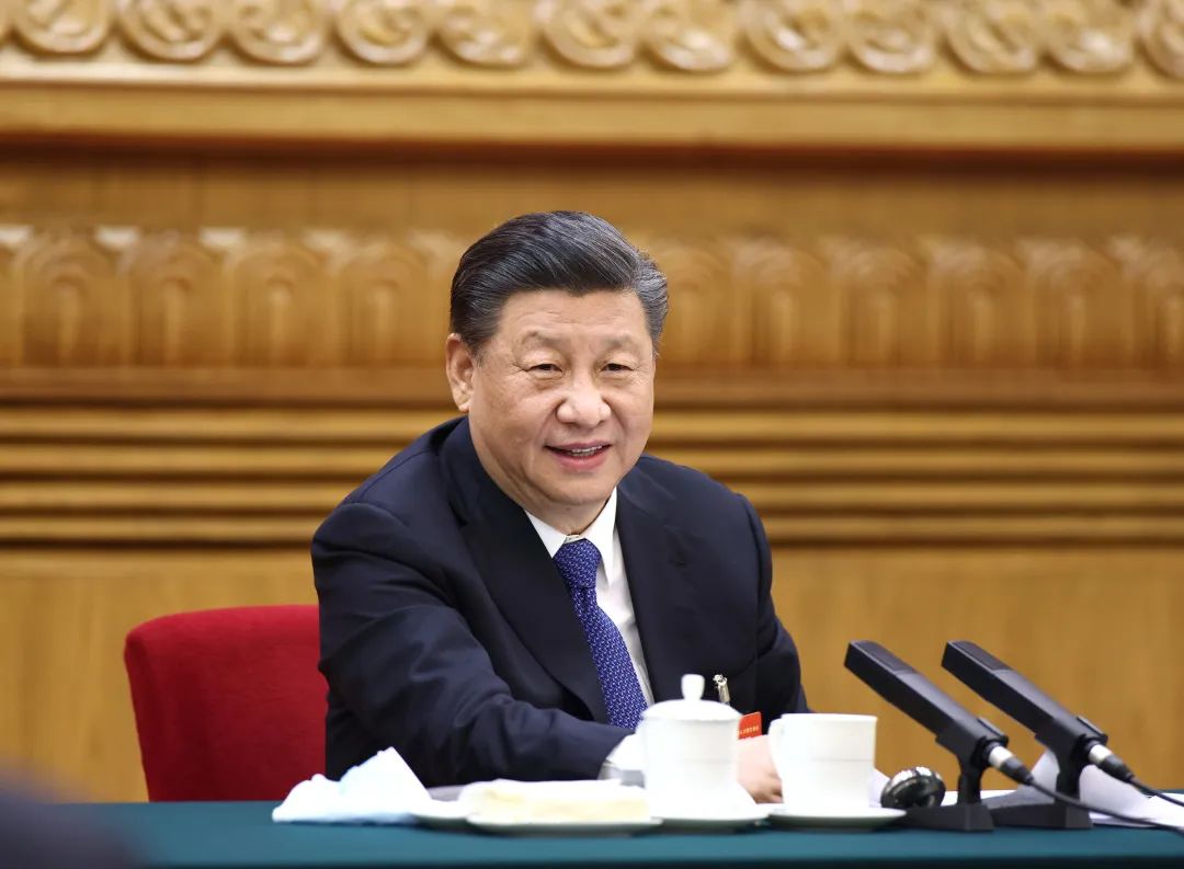3月5日,习近平总书记参加内蒙古代表团审议。新华社记者 鞠鹏 摄